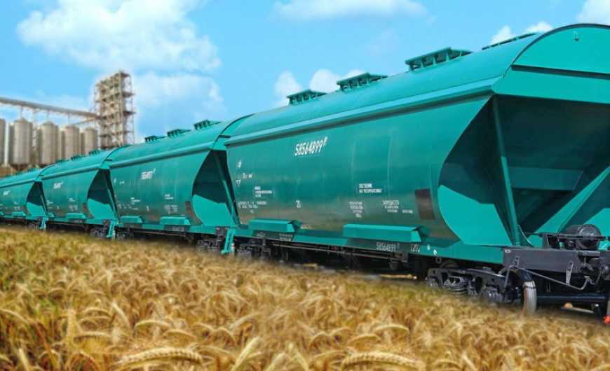 «Укрзалізниця» запустила три нові графікові контейнерні поїзди для перевезення зерна