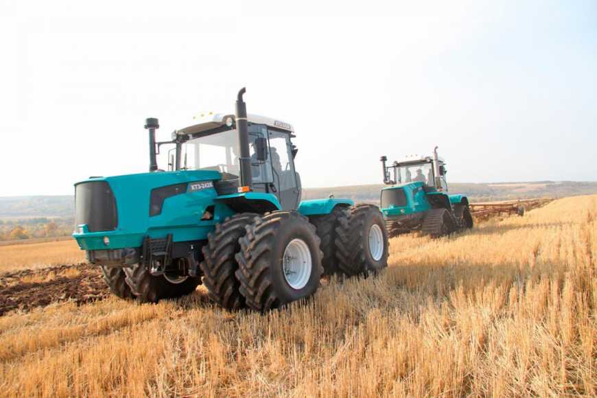 Харківський тракторний завод за останній рік випустив 800 тракторів