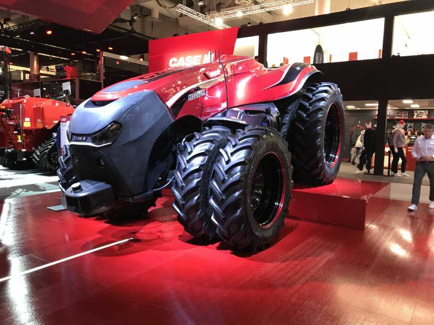 На аграрній виставці у Ганновері було презентовано безпілотний трактор