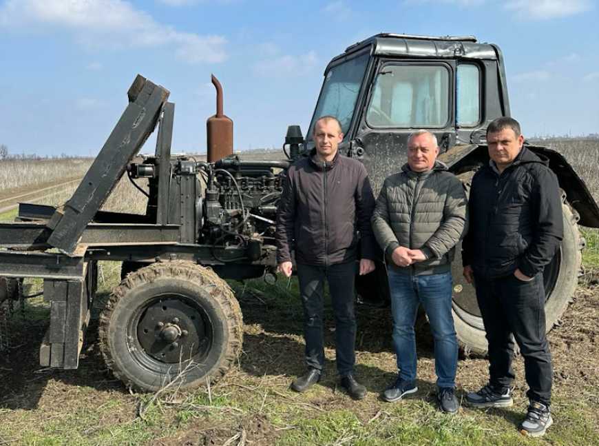 На Миколаївщині аграрії розробили «розміновувач» на базі трактора МТЗ-80