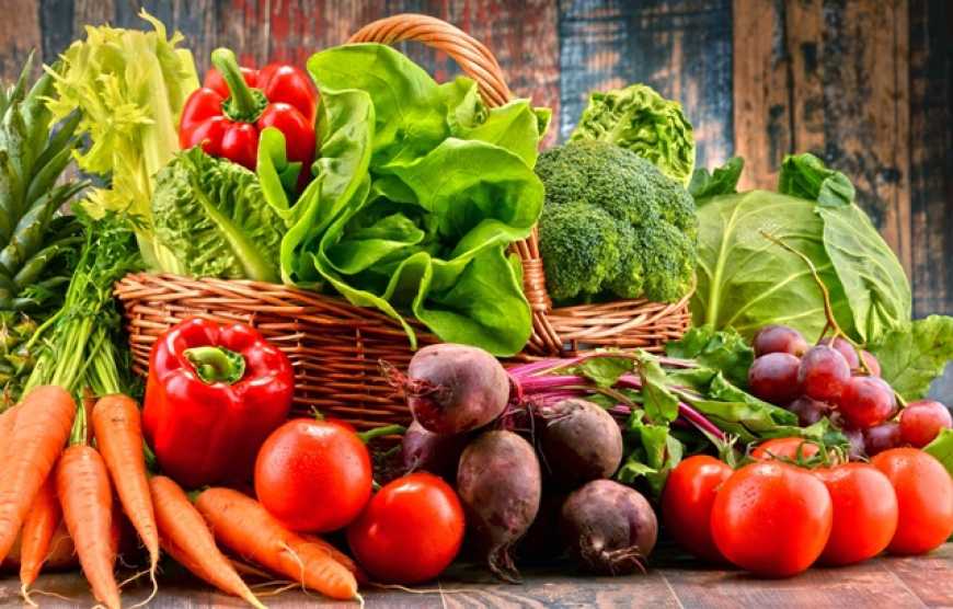 Українці споживають овочів вдвічі менше норми