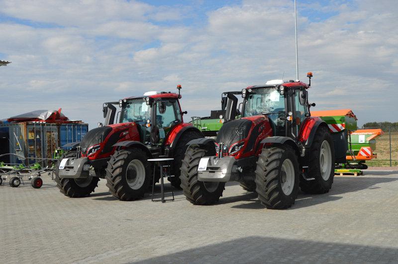 19 20 530 531 AGCO 3