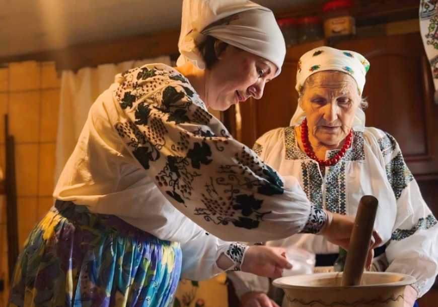 На Рівненщині відтворили давні рецепти пирогів з квасолею і сушеними чорницями