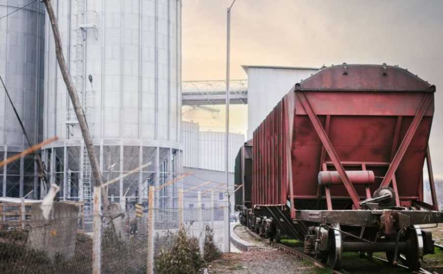 Оренда зерновозів: у квітні ціни в Україні зростуть до 2500 грн