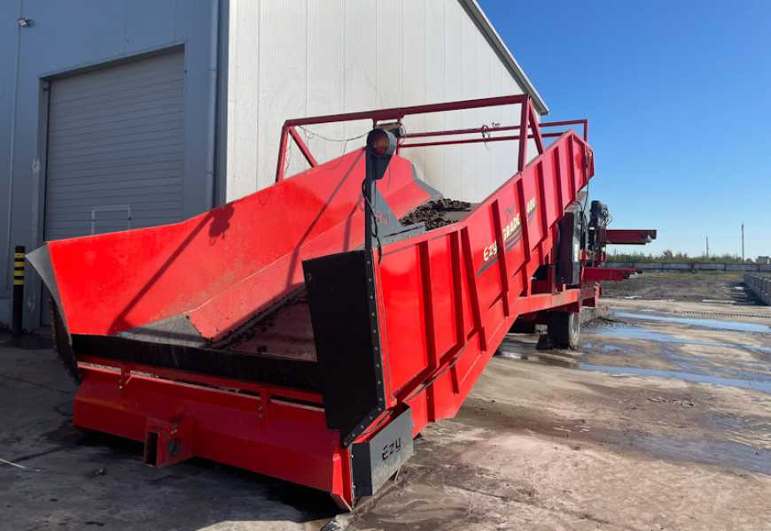 На крохмальному заводі у Львівській області встановили сучасну лінію очищення картоплі