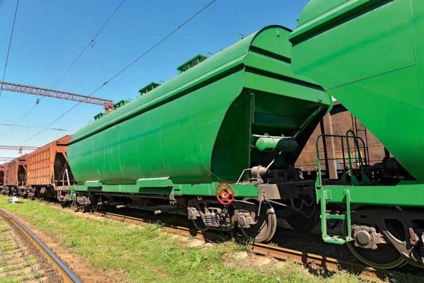 З початку жовтня залізницею перевезено понад 3,5 млн тонн зернових