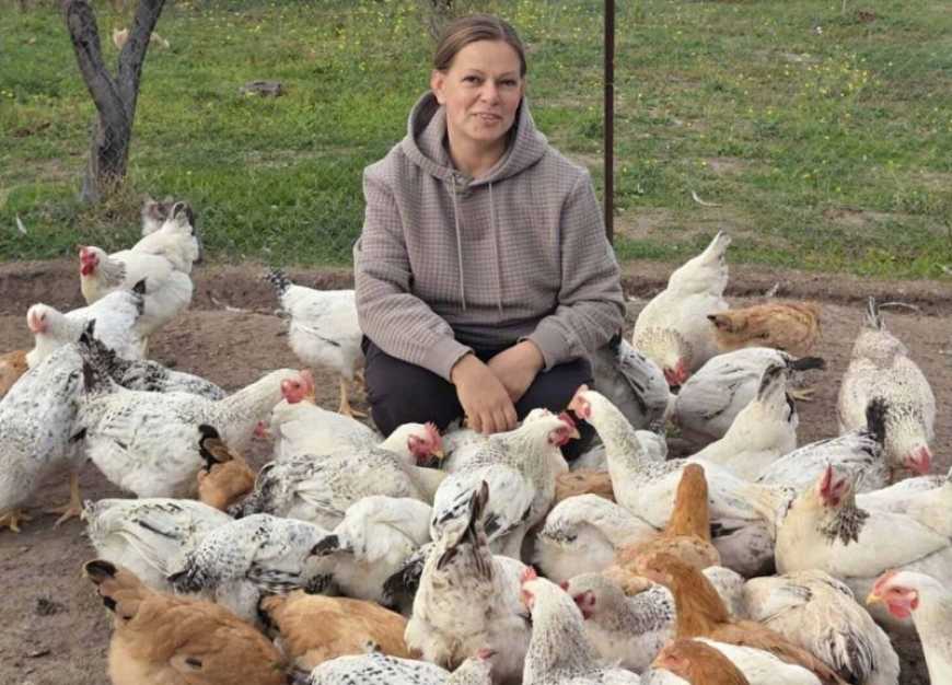 На Запоріжжі родина за кілька років створила сімейну птахоферму