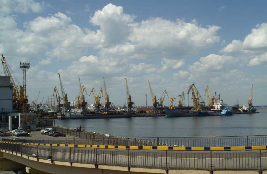 Українські морпорти хочуть здати у концесію
