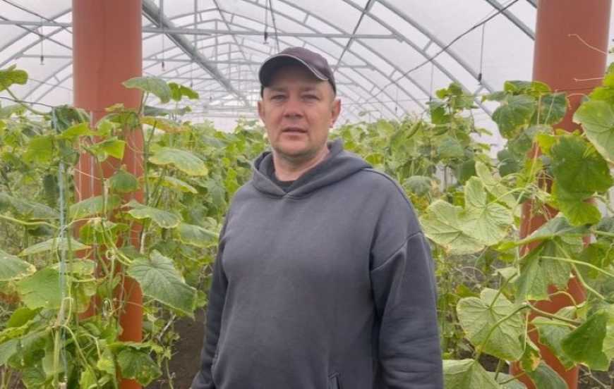 На Хмельниччині вчитель фізкультури поєднує роботу в школі з фермерством