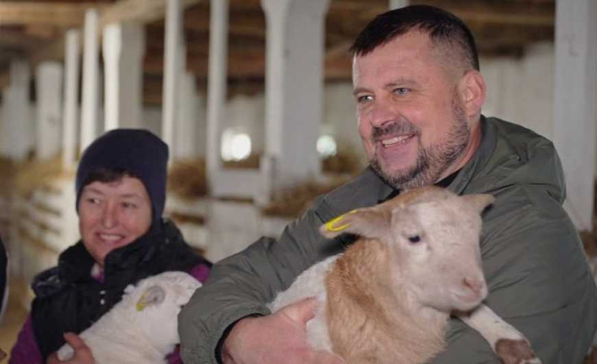 На Хмельниччині ветеран вирощує овець м&rsquo;ясної породи