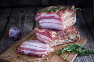 Україна скоротила імпорт сала на 30%