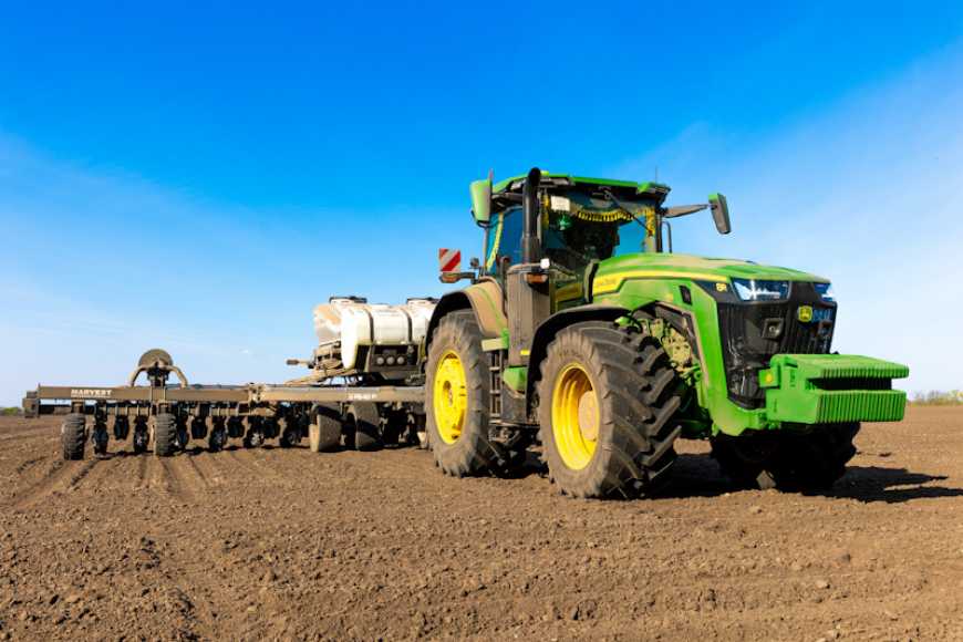 На Сумщині &laquo;МХП-Урожайна країна&raquo; активно інвестує кошти в техніку та інноваційні технології