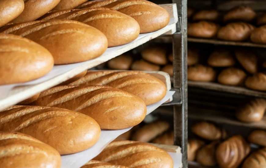 Уряд запровадив держрегулювання цін на хлібний батон та соняшникову олію