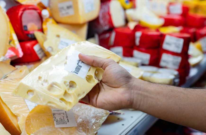 Молочне сальдо -85,7 млн $ &mdash; імпорт сирів витісняє українські
