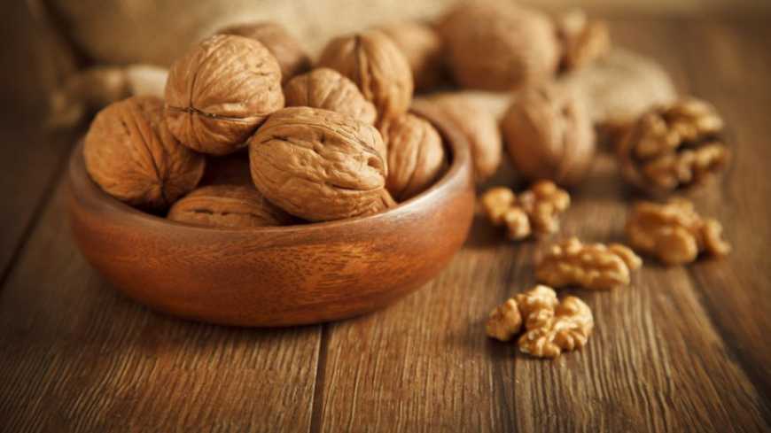 Селекціонер з Буковини вирощує нові сорти горіхів для всієї країни