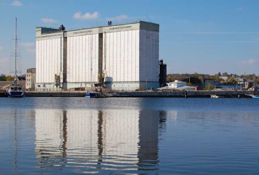 СЕТАМ продає елеваторний комплекс у Миколаєві за 63 млн грн