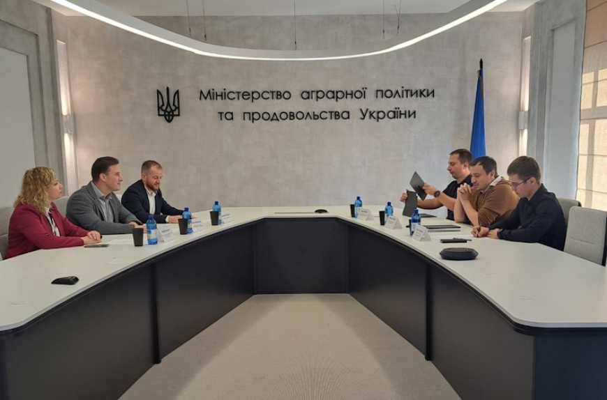 Керівництво Corteva Agriscience підкреслило прагнення інвестувати у відновлення України