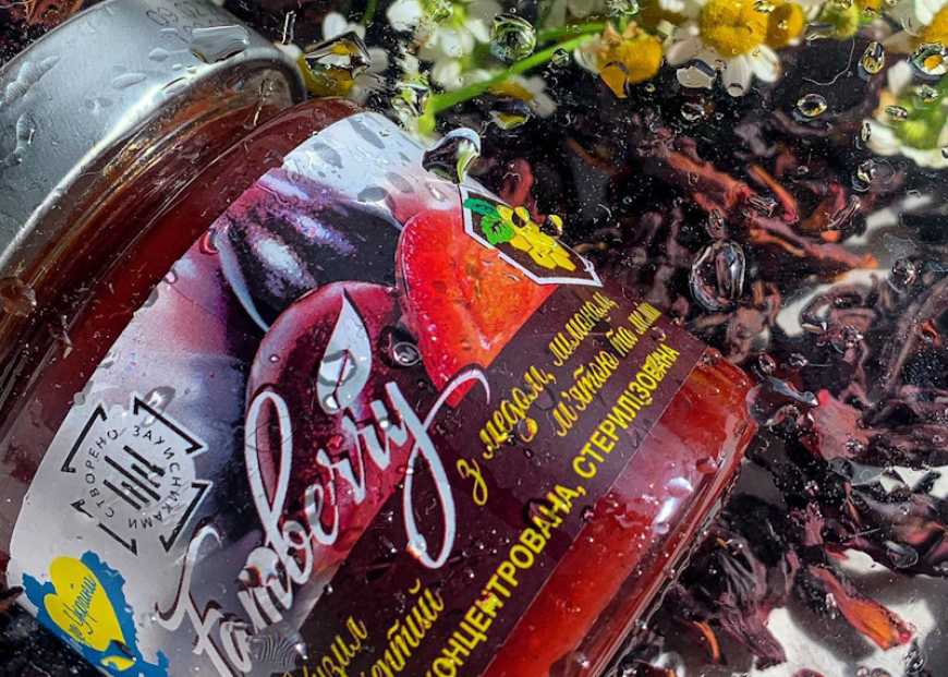 Кизил перетертий з медом: виробник кизилової продукції розширив асортимент