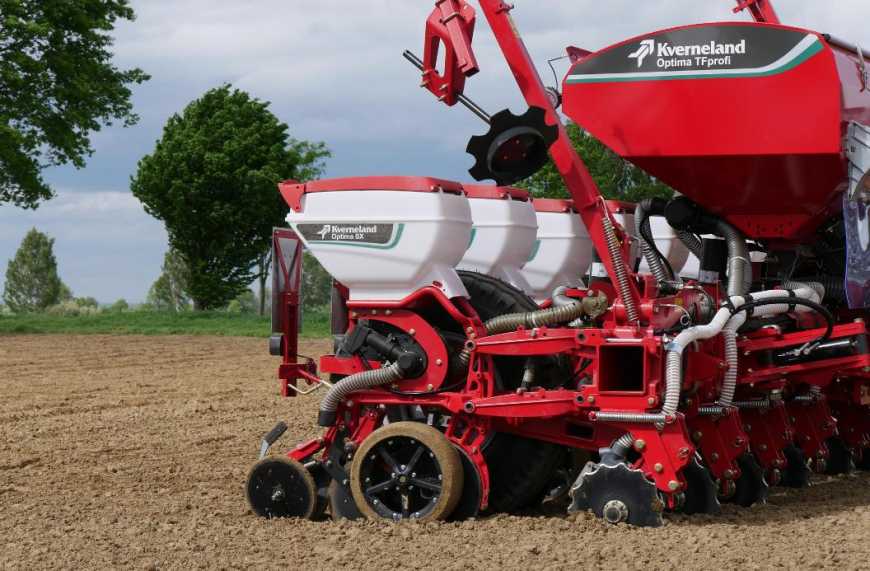Компанія VAIT Agroparthers вперше представить на Агро 2019 близько 15 одиниць техніки