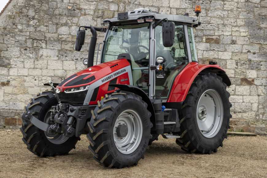 В Україні відвантажено перший Massey Ferguson 5S.145