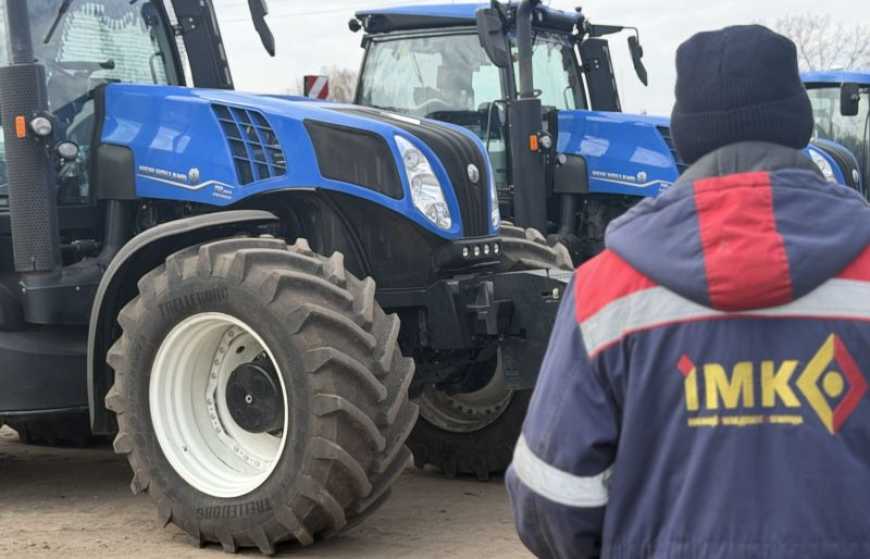 Агрохолдинг ІМК інвестує в інновації: парк техніки поповнили 10 високопотужних тракторів New Holland T8.440 Genesis