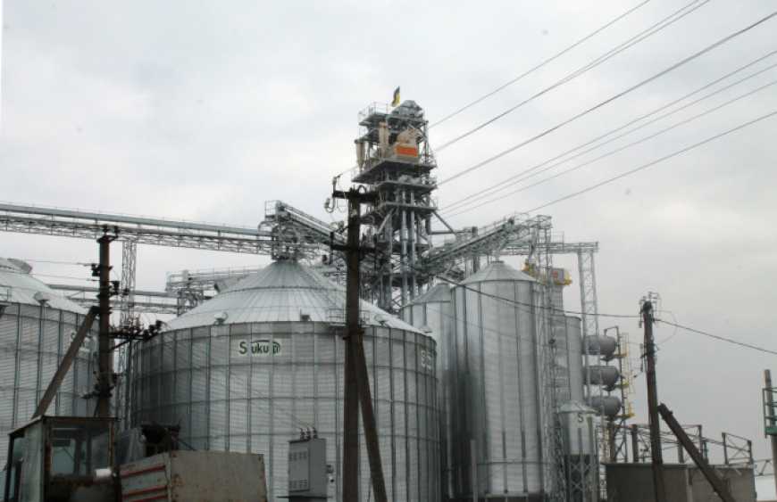 На Волині завершується будівництво зернового елеватора