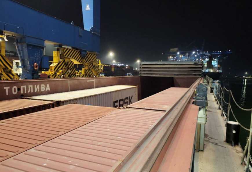 Дунайське пароплавство починає формувати контейнерні каравани