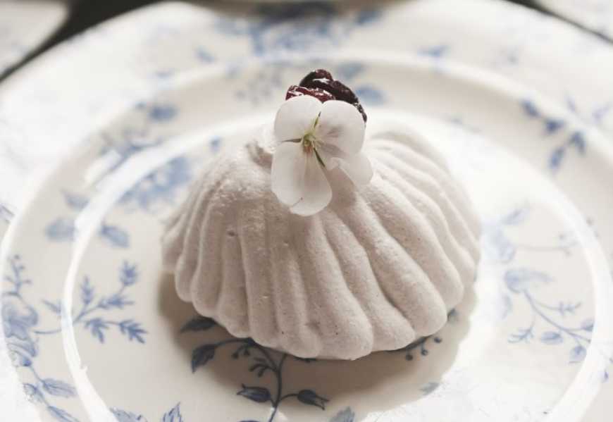 У Львові презентували десерт “Каринська” — гастрономічну присвяту першій українці, що здобула “Оскар”