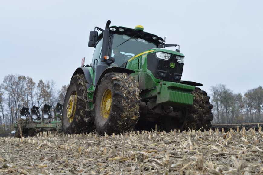 John Deere 6R — в Україні