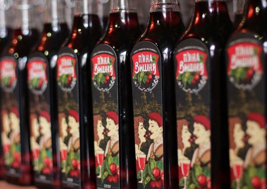 Росіяни вкрали бренд &laquo;П&rsquo;яна вишня&raquo; та відкрили клон у Казані