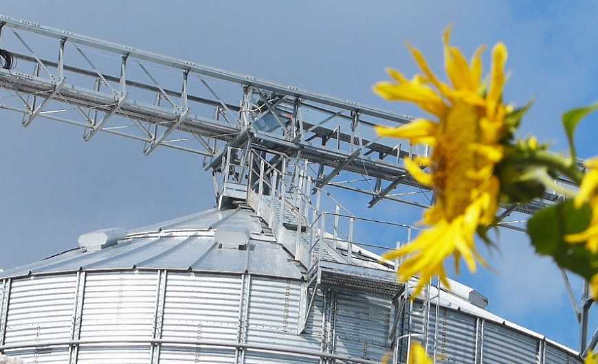 Наразі в Україні працюють понад 1600 зерносховищ