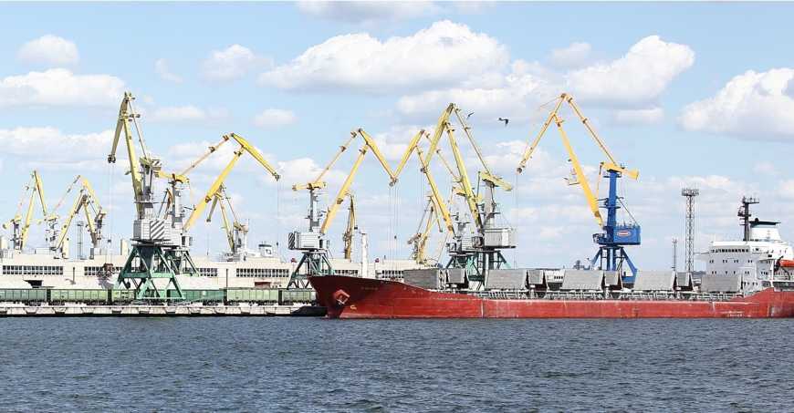 Новий термінал у порту Ольвія обробив перше судно