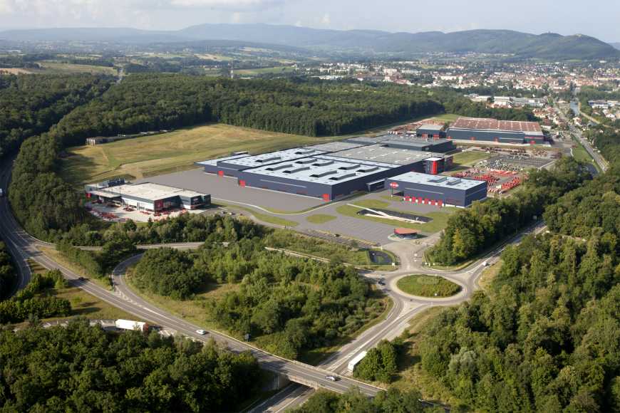 KUHN інвестує у майбутнє!