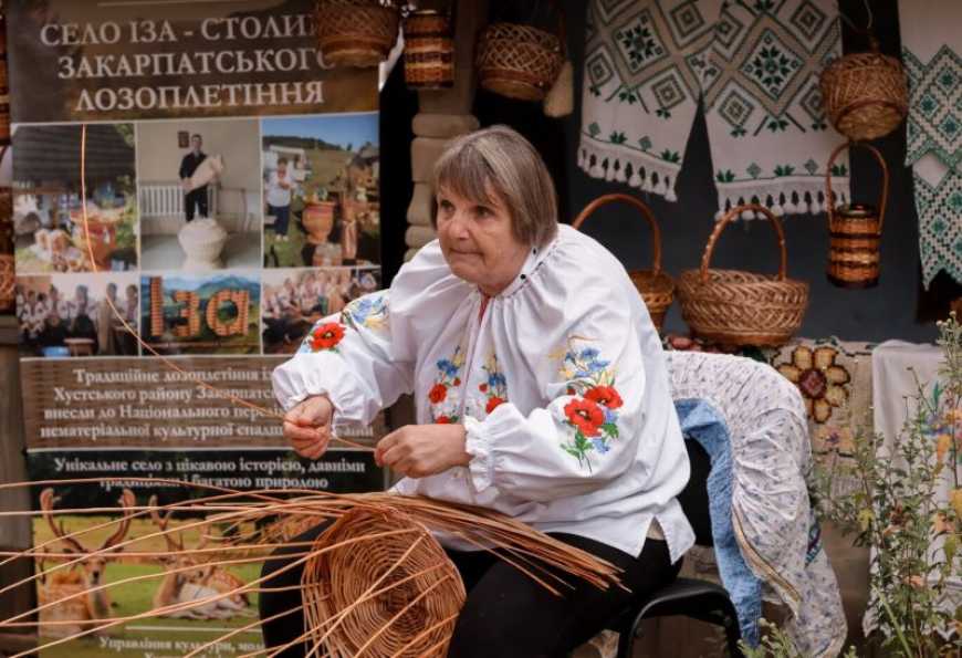 «Жива спадщина»: на фестивалі в Ужгороді презентували народні страви й звичаї