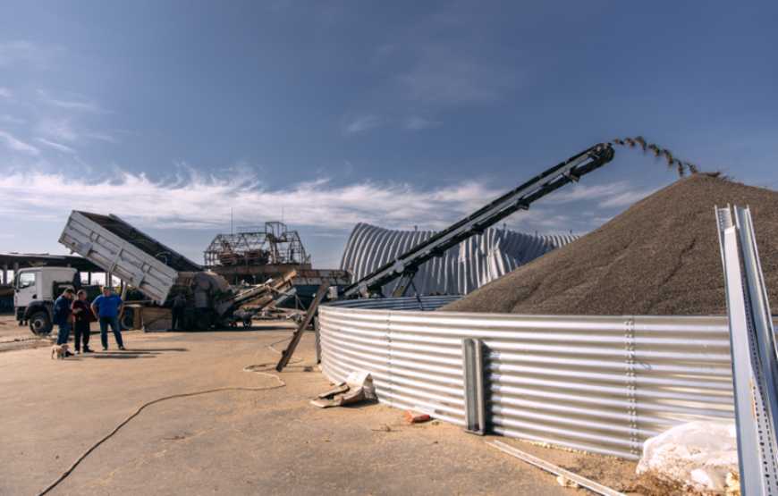 ФАО запускає нову програму з надання модульних зерносховищ українським фермерам