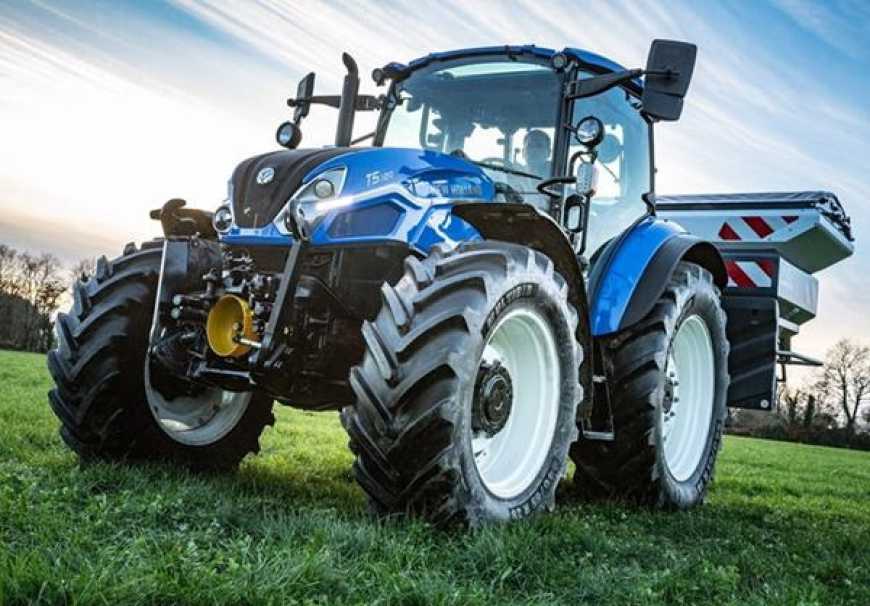 Нове покоління тракторів New Holland T5 Dual Command: свіжий дизайн зовні, нові функції всередині