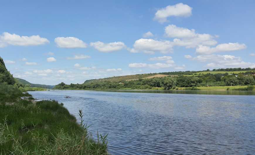 Туристичний маршрут прибережними селами Дністра відкрили на Буковині