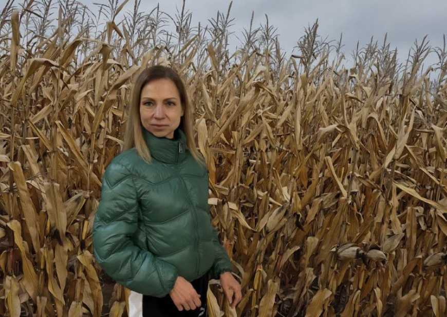 Фермерка з Чернігівщини запустила лінію з переробки зерна на крупи завдяки гранту від Corteva Agriscience та GlobalGiving