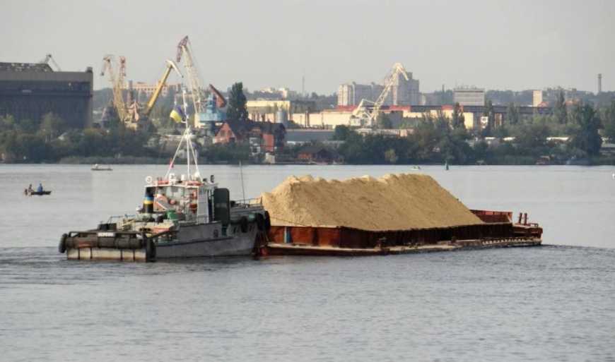Потенціал річкових перевезень по Дніпру може сягати 60 млн тонн &ndash; експерт