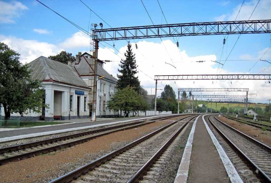 Укрзалізниця скасувала доплату за подачу вагонів на малодіяльні станції