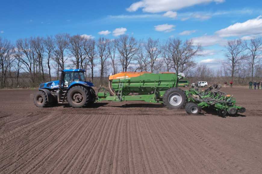 AMAZONE презентує українським фермерам нову 24-рядну модель PRECEA-TCC