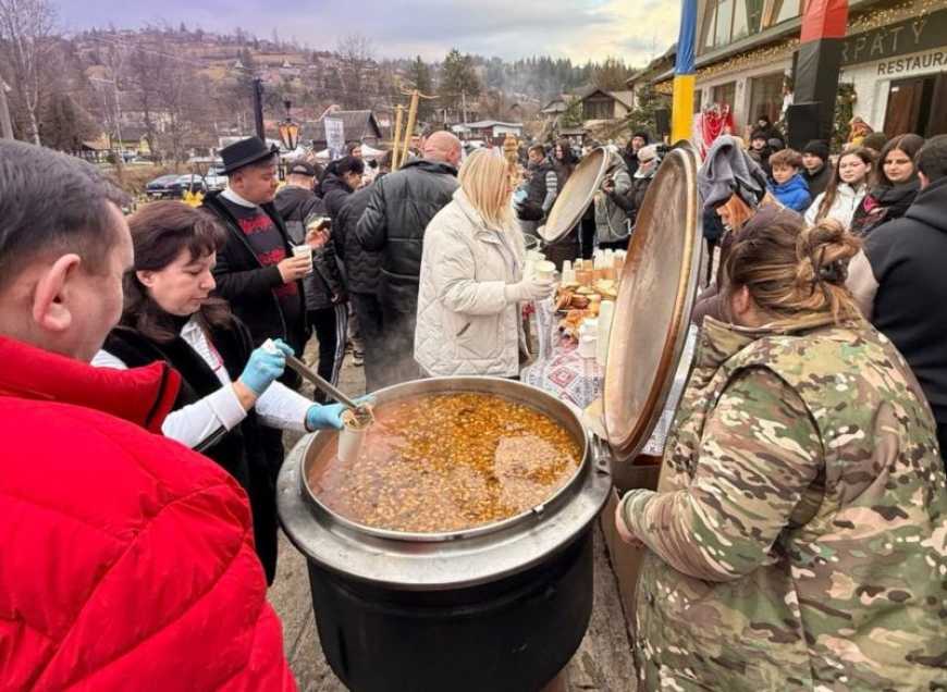 На Львівщині встановили рекорд України з приготування гетьманського борщу