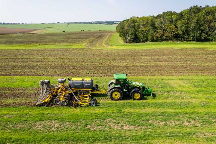 Смуговий обробіток ґрунту та посів сівалкою BEDNAR MATADOR