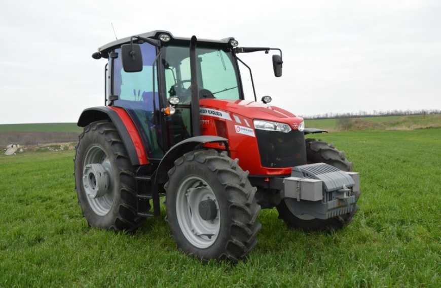 Трактори MF5711 — незамінні помічники аграріїв