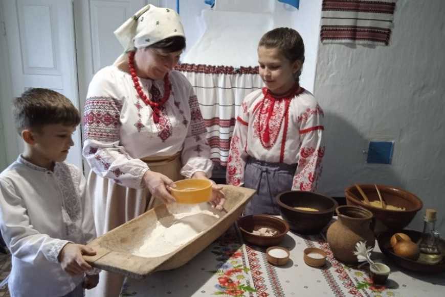 До нематеріальної культурної спадщини Волині внесено традицію випікання пирогів-крупників